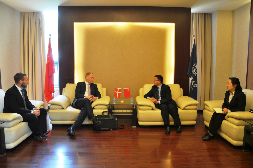 施欣副校长会见Peter Borup总裁一行