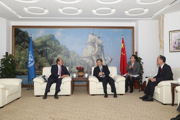 交通运输部副部长何建中与国际海事组织(IMO)秘书长林基泽会谈 交通运输部副部长何建中与国际海事组织(IMO)秘书长林基泽会谈