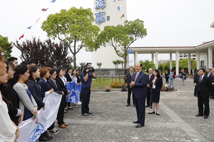 林基泽秘书长与我校学生交流 林基泽秘书长与我校学生交流