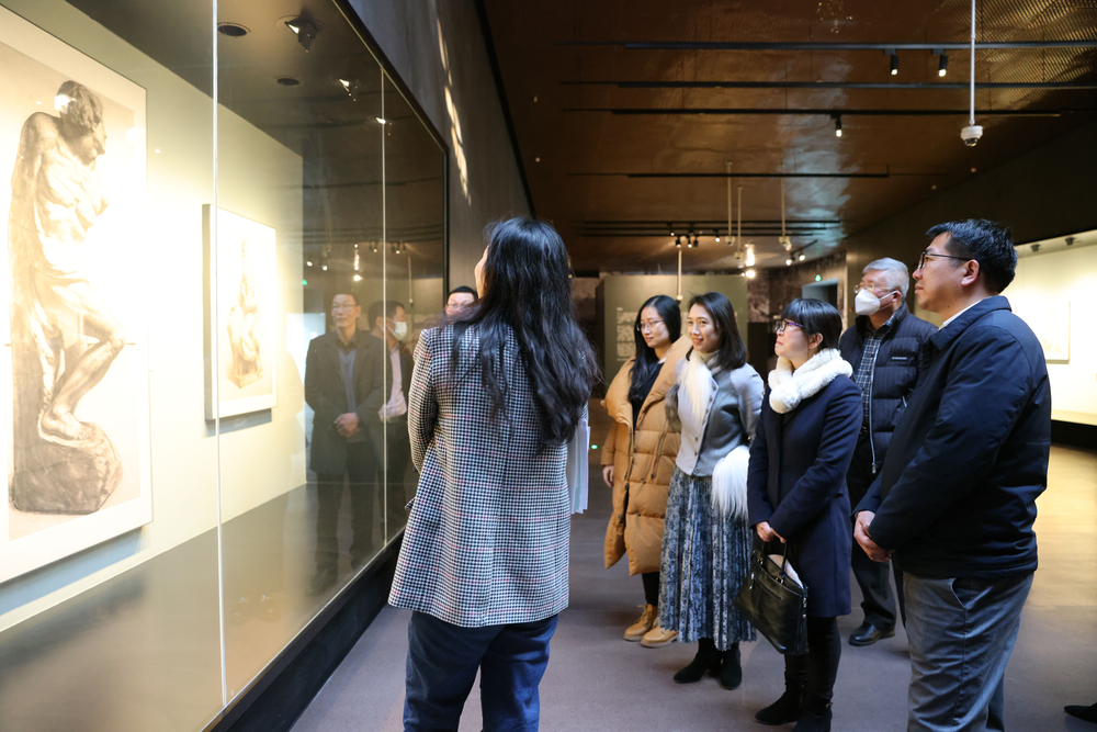20230217130938198500.jpg 参观中法学院美术馆