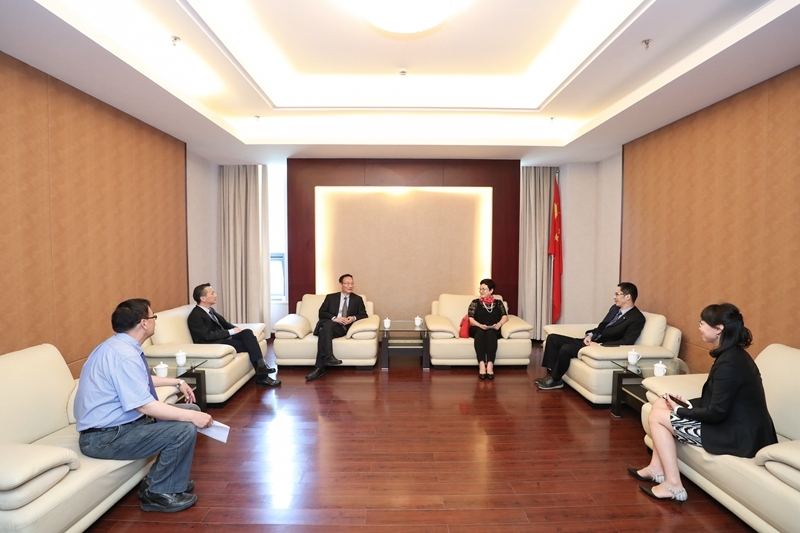 友好会谈