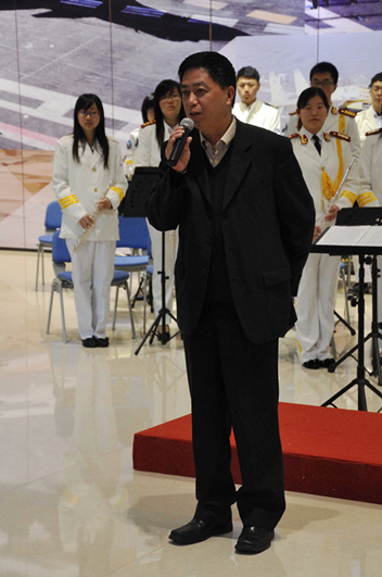 校党委副书记、副校长孔凡邨致辞