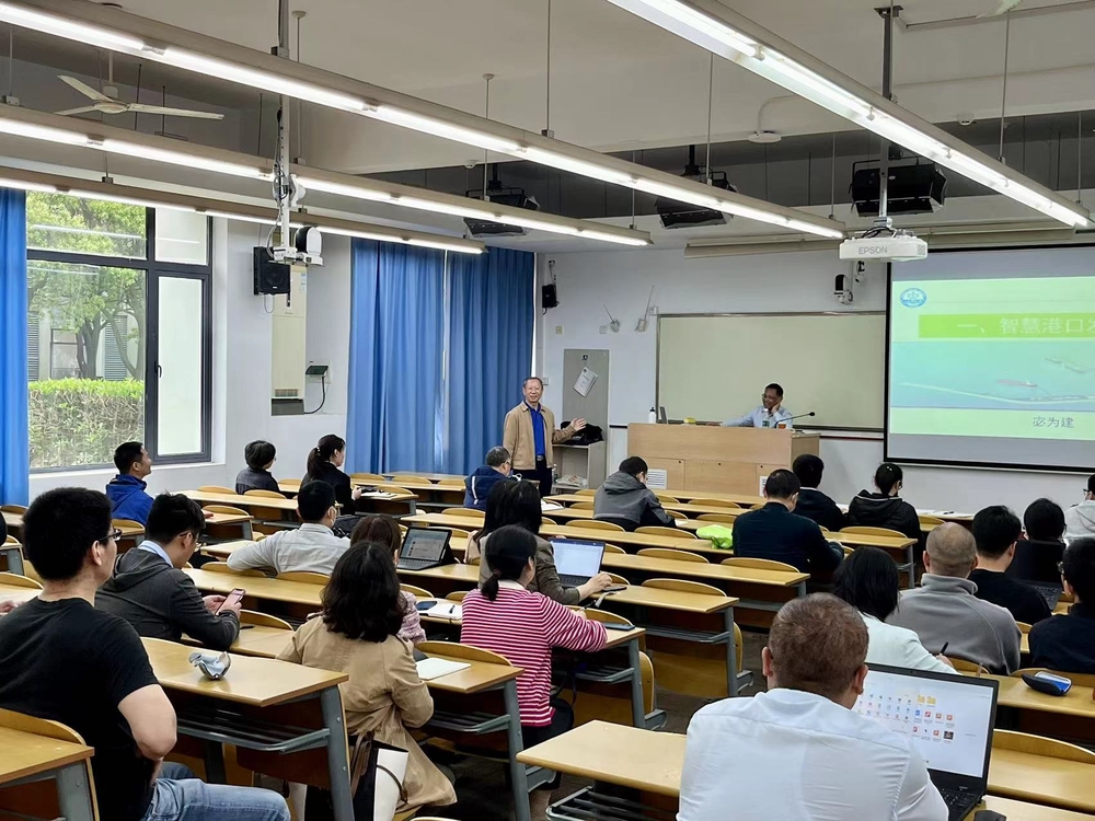 20230702062545485300.jpg 第七期教工学堂开课