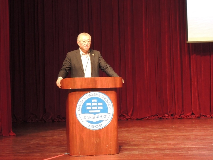 中国国际教育电视台台长李世强作主旨演讲