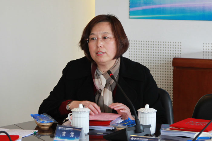 上海市教委副主任袁雯讲话