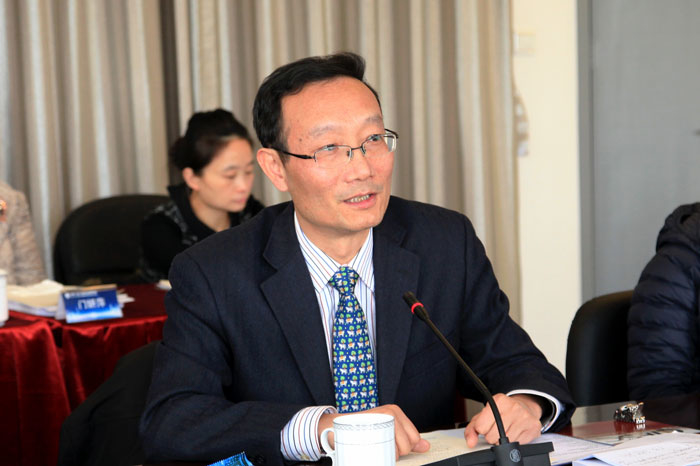 黄有方校长作报告