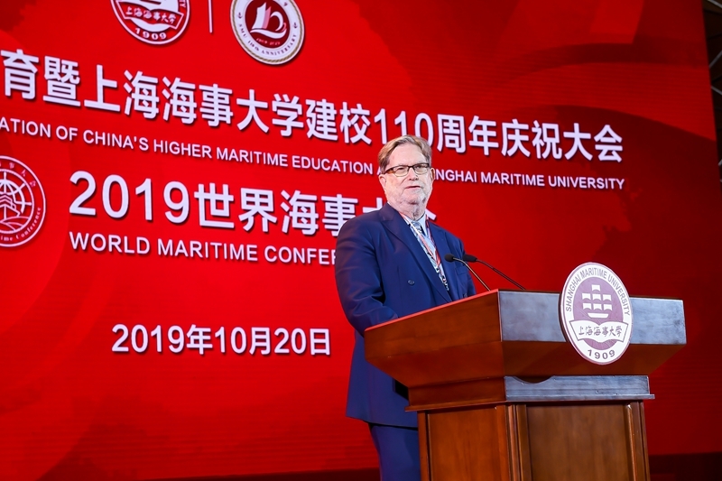 诺贝尔物理学奖获得者、加州大学伯克利分校教授 George Fitzgerald Smoot III(乔治•斯穆特)致辞 诺贝尔物理学奖获得者、加州大学伯克利分校教授 George Fitzgerald Smoot III(乔治•斯穆特)致辞