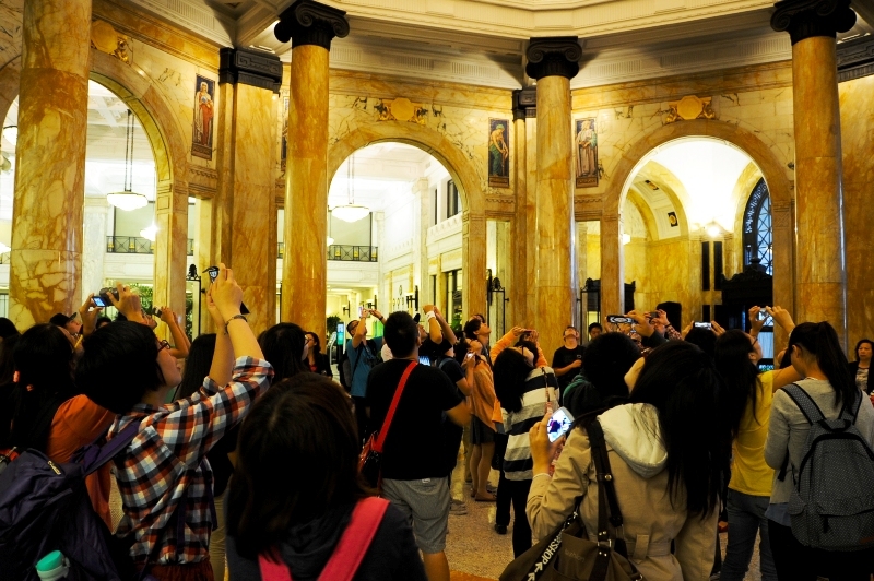 昂首仰望（冯世韵）