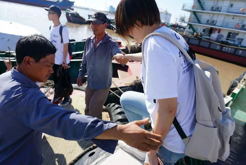 互相帮扶 互相帮扶