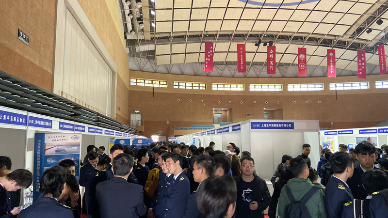招聘会现场