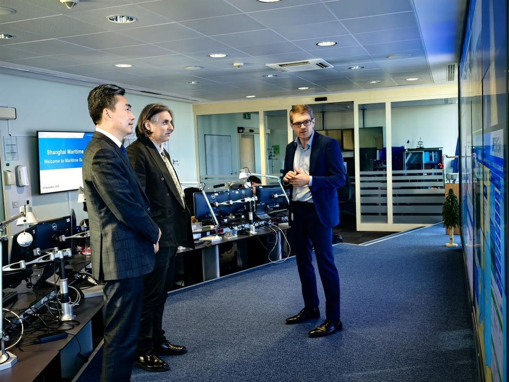 20241222005919633600.jpg 参观欧洲海事安全局海上交通监控系统