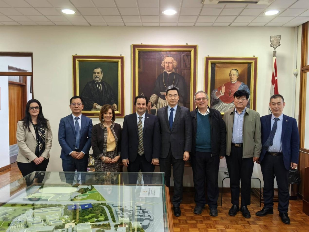 20241222005919222200.jpg 马耳他大学访问合影