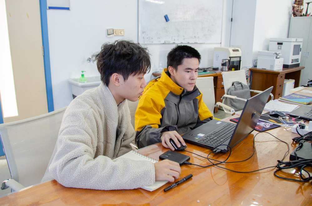 20231130012554155800.png 学生备赛