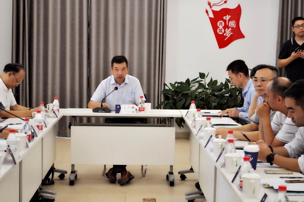 上海海事大学党委副书记、副校长李志鹏致辞