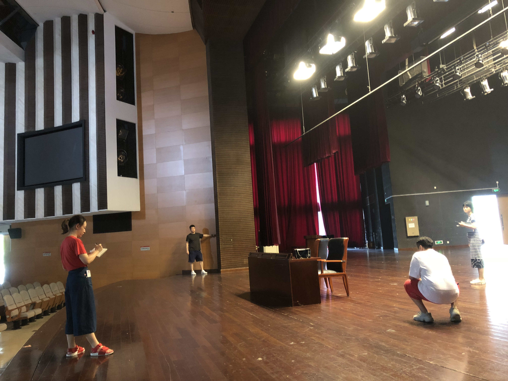 实地考察大礼堂