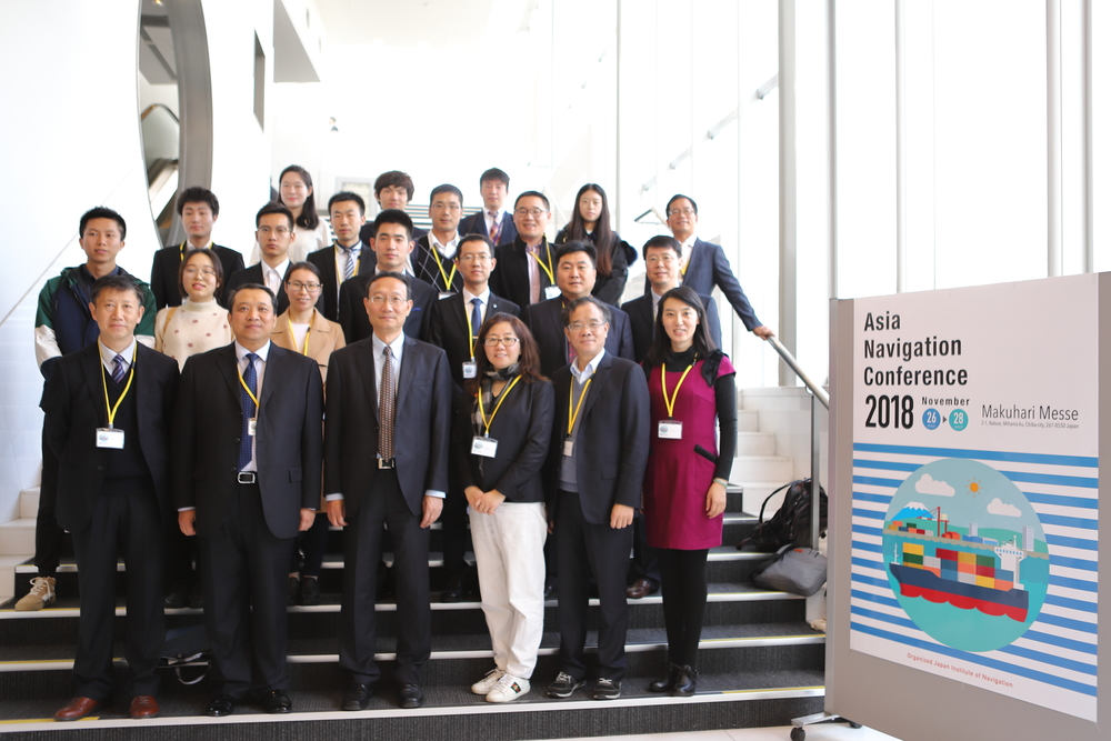  中国航海学会代表团合影