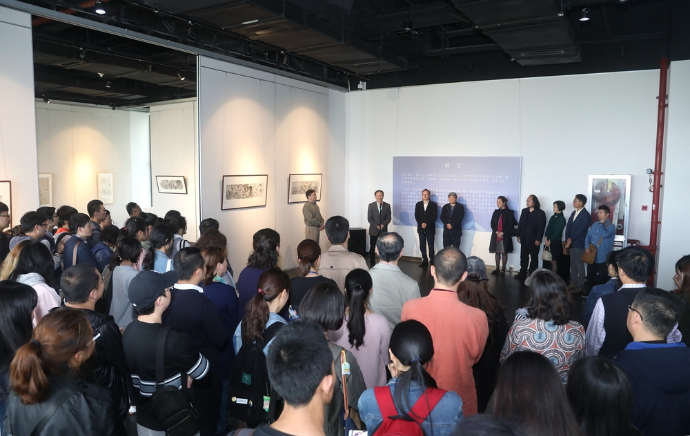 画展开幕式现场