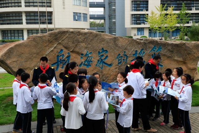 在“儿童大学”知识的海洋里尽情遨游,快乐成长 在“儿童大学”知识的海洋里尽情遨游,快乐成长