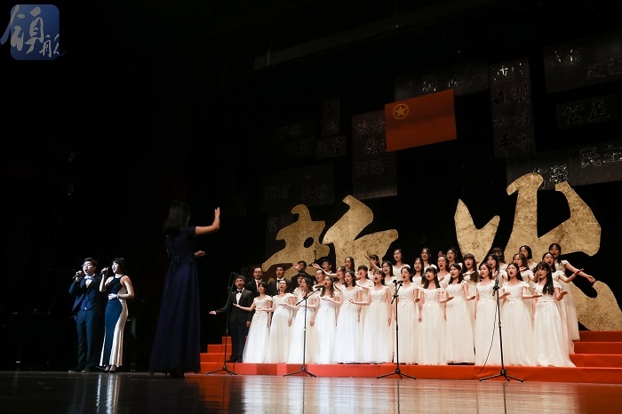 “新火”青春风采五四歌会现场 “新火”青春风采五四歌会现场