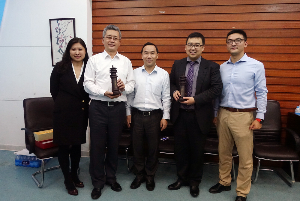 王海威副书记会见来宾