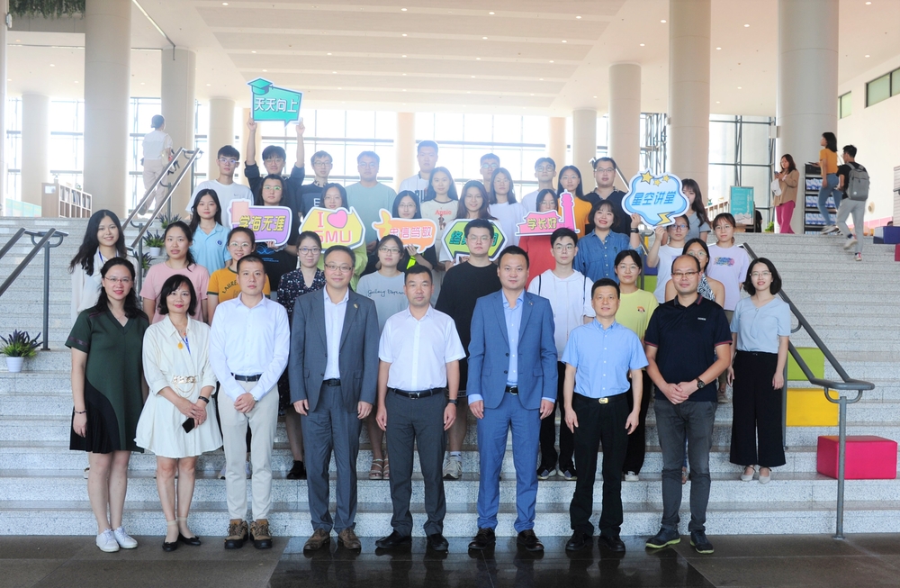 20211009235145614100.jpg 合影留念