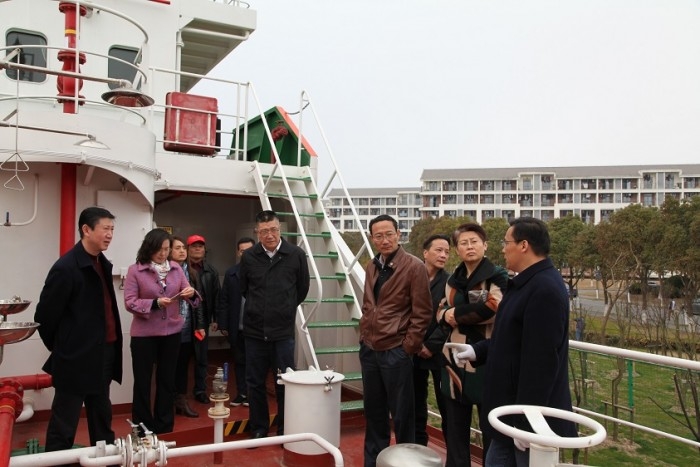 2016年3月7日,黄有方校长一行视察组合式液货模拟船建设工作 2016年3月7日,黄有方校长一行视察组合式液货模拟船建设工作