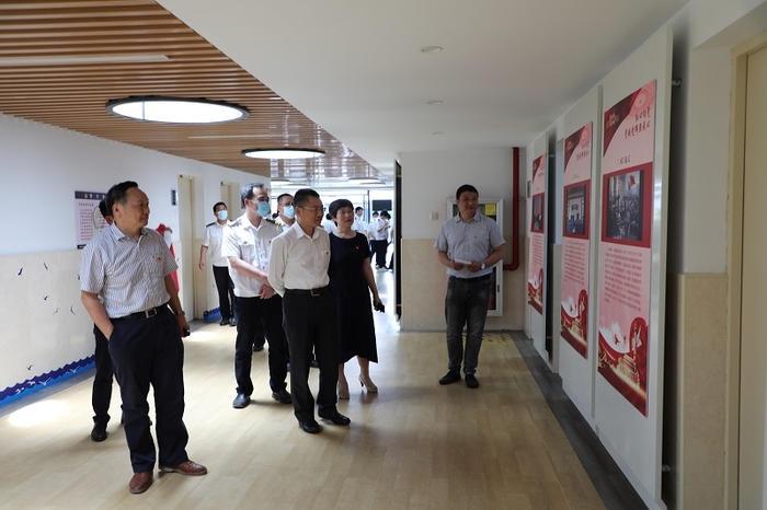 参观主题展