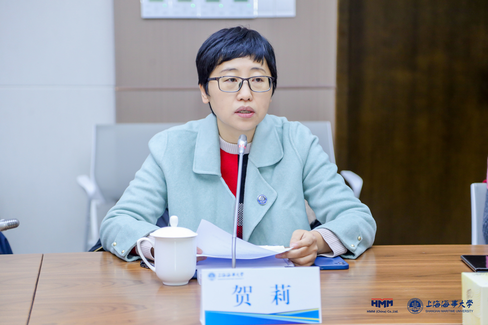 校党委副书记贺莉致辞