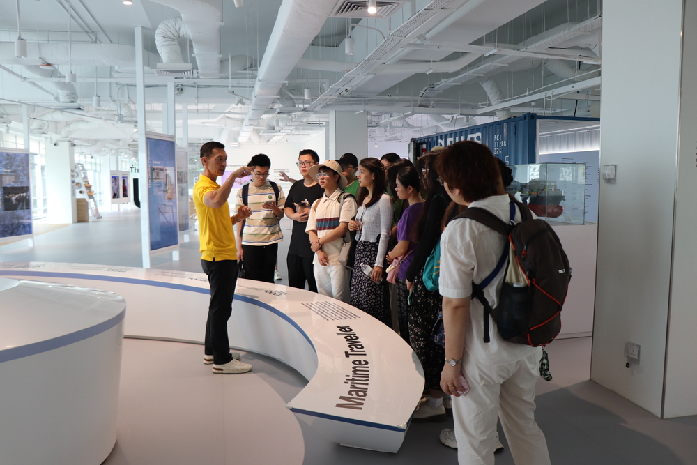 20240811012212689800.jpg 图三 新加坡海事馆的移动英文讲座