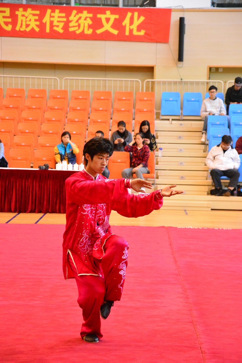 三金得主郑好男