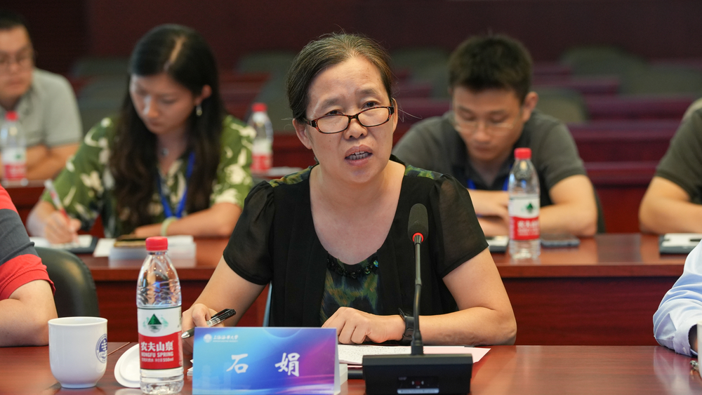 20230927020030417200.jpg 交通运输学院党委书记石娟在反馈会上做表态发言