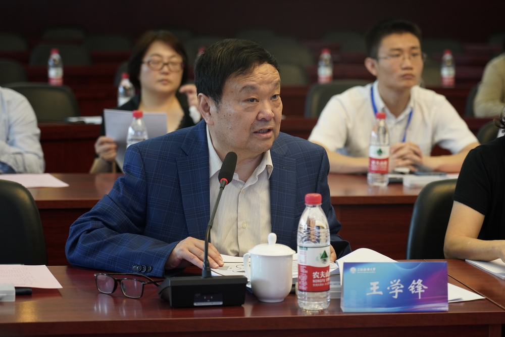 20230927020028348900.jpg 交通管理专业主任王学锋教授汇报专业建设情况