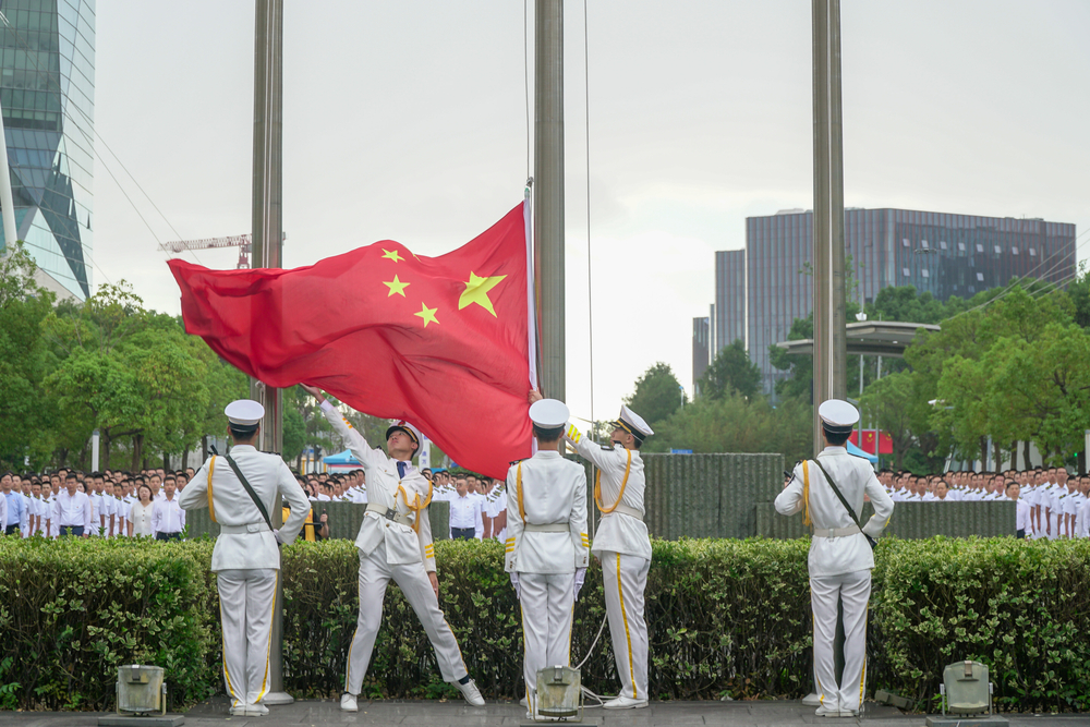 临港校区升旗仪式