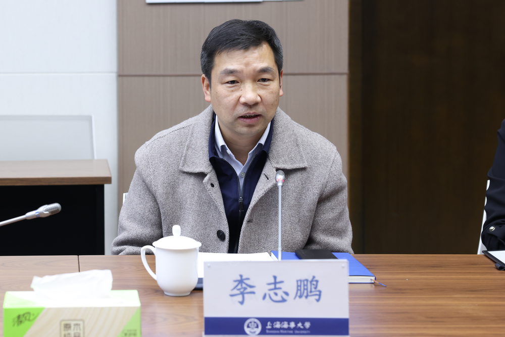 校党委副书记、副校长李志鹏讲话