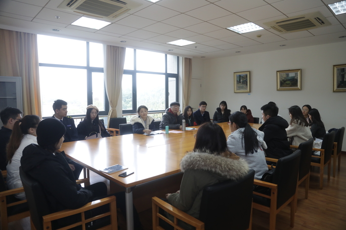 学生代表座谈