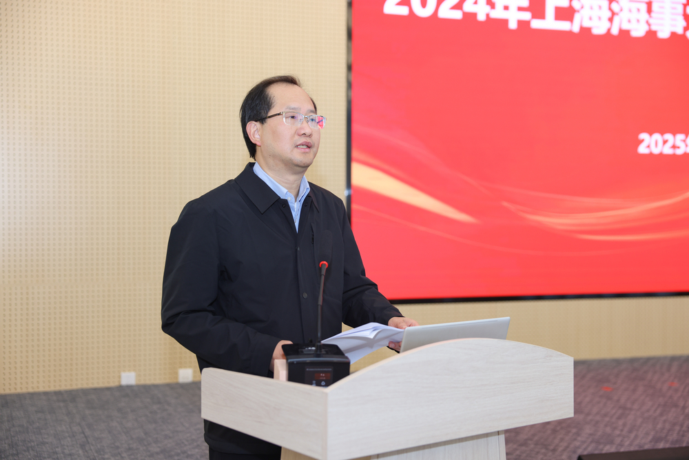 党委副书记曹荣瑞宣读表彰及聘任名单