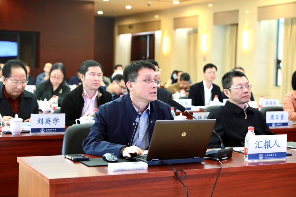 20211028122127213700.jpg 计算机科学与技术专业负责人周日贵教授汇报