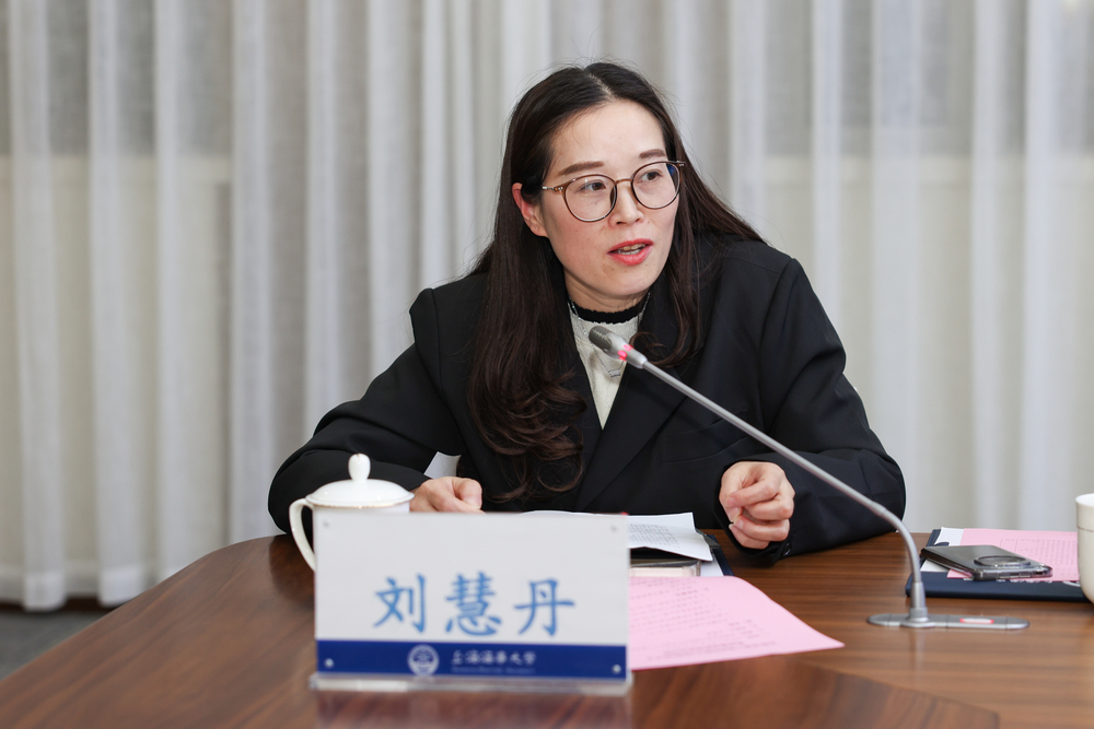 20250410085821232700.jpg 教师代表交流