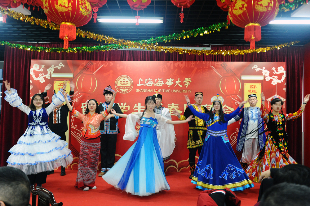 精彩的文艺表演 精彩的文艺表演