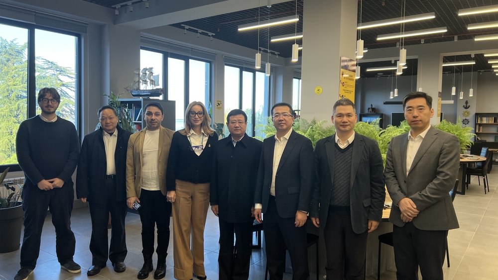 20241210112206704000.jpg 访问格鲁吉亚巴统航海教育大学