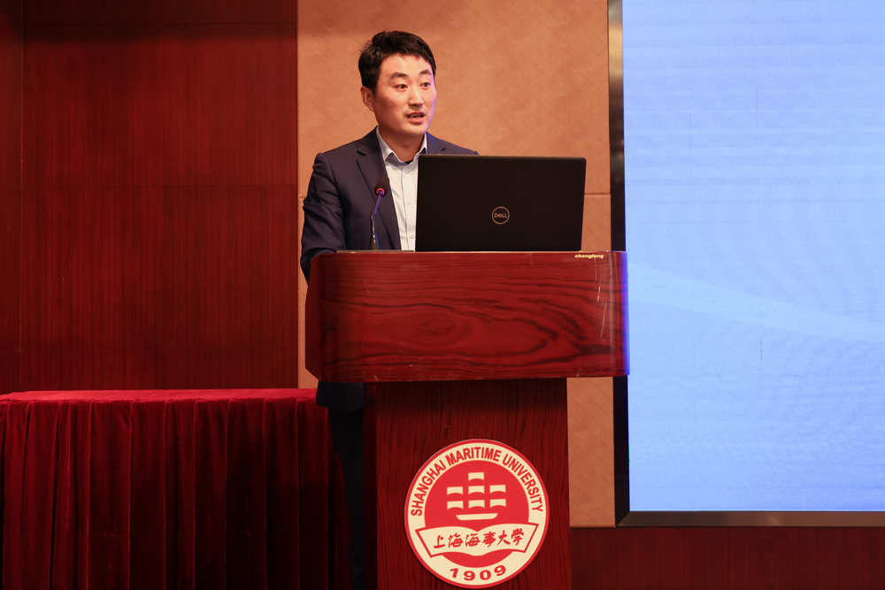 学院代表刘祥伟交流发言