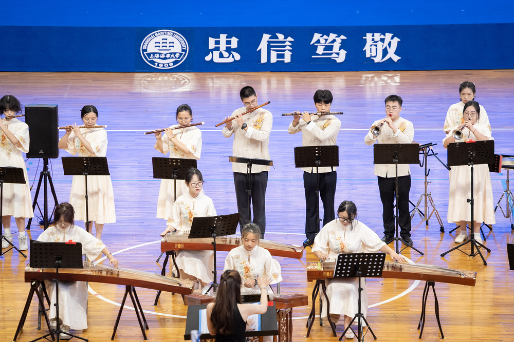 学校艺术团队表演