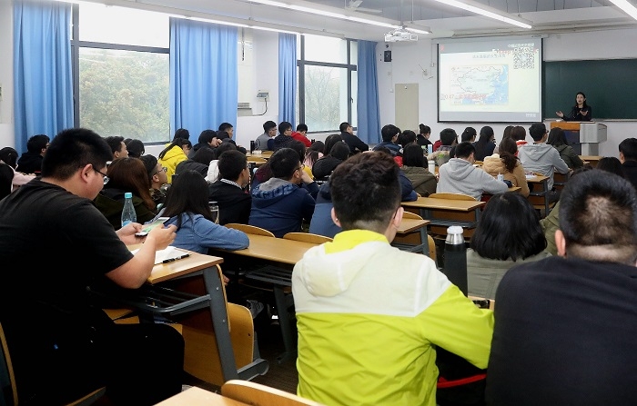 将弹幕技术引入课堂 将弹幕技术引入课堂