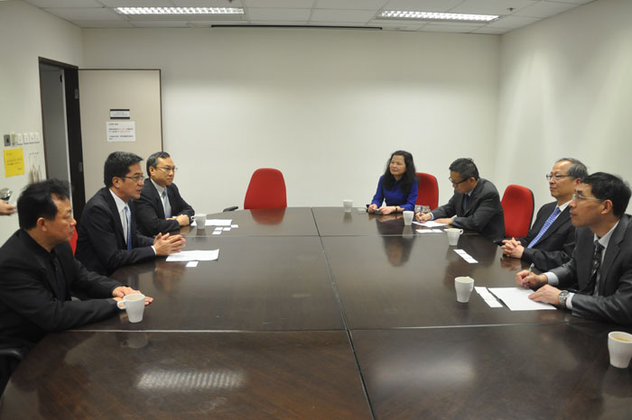 於世成书记一行访问香港海事处 於世成书记一行访问香港海事处