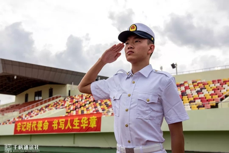 姚禹含同学在海大校园 姚禹含同学在海大校园