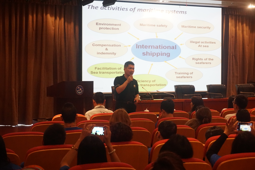 阮巍教授作讲座