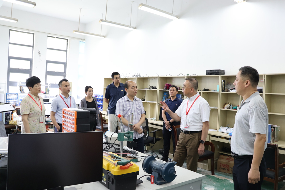 20240720072735960200.jpg 专项督查学院实验室安全责任落实情况