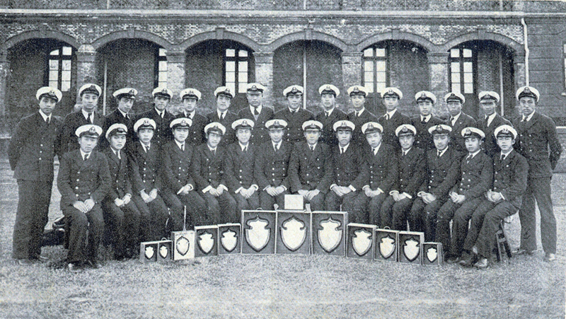 1937届驾驶科毕业生合影