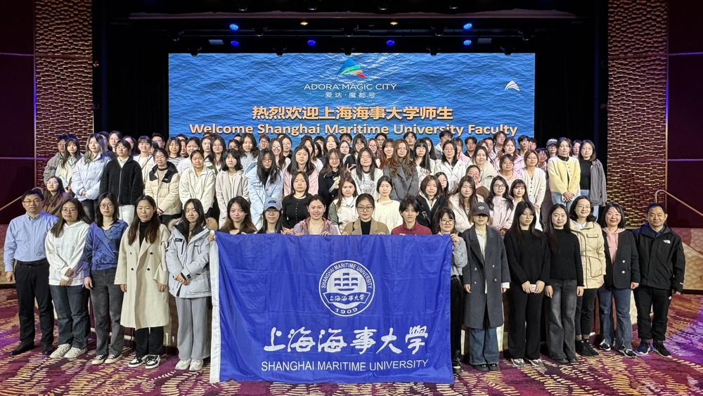 20250307084738184600.jpg 师生合照1