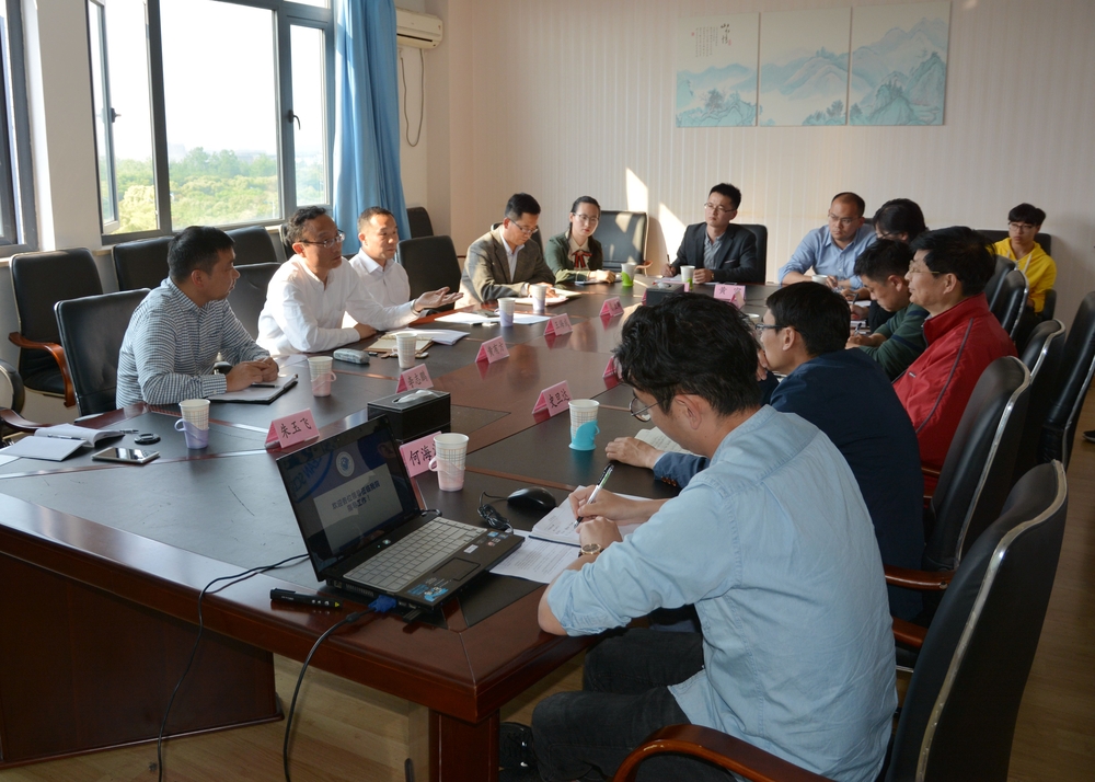 在海洋科学与工程学院座谈调研